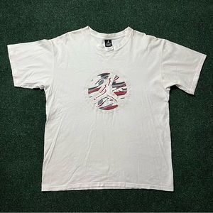 Vintage Y2K Jordan “Jump man Logo” Basketball White t shirt Size L 22.5X28